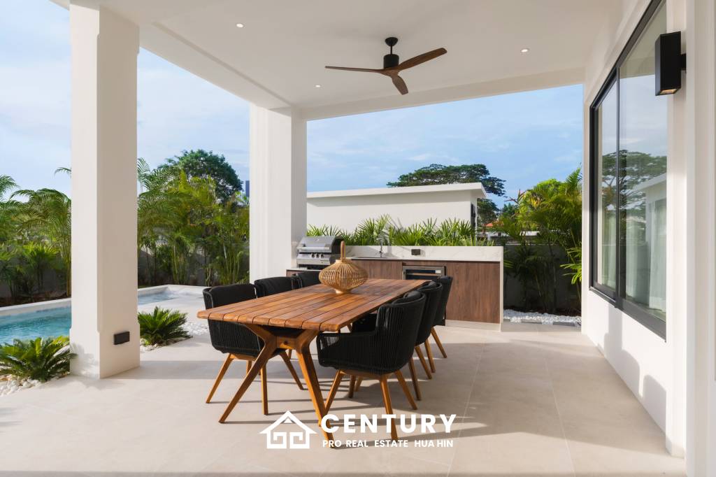 722 Kvm 3 Seng 3 Bad Villa for Salg