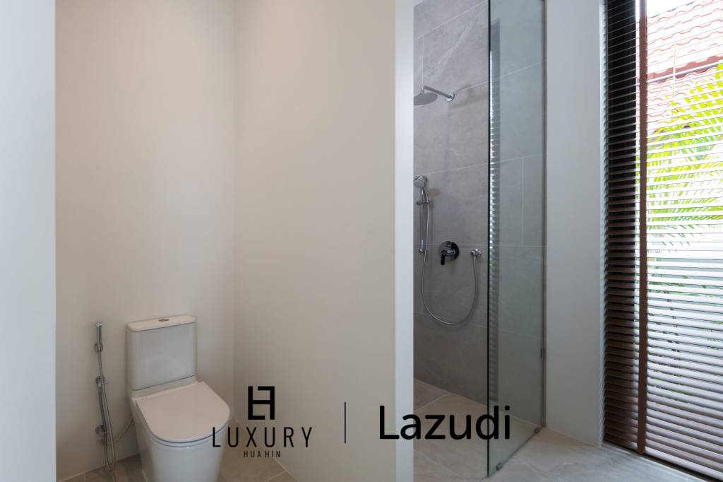 3 Bed 3 Bath 322 SQ.M BelVida Estate Villa Suasana