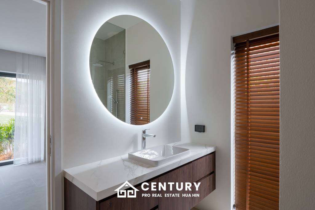 722 Kvm 3 Seng 3 Bad Villa for Salg