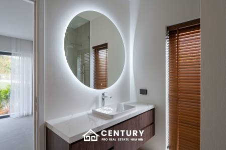 722 Kvm 3 Seng 3 Bad Villa for Salg