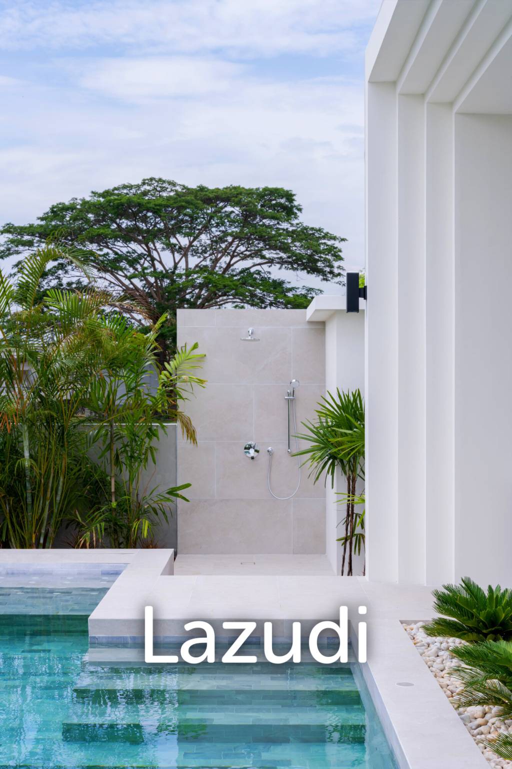 722 ตร.ม 3 เตียง 3 อาบน้ำ วิลล่า For ขาย