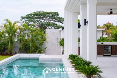 722 Kvm 3 Seng 3 Bad Villa for Salg