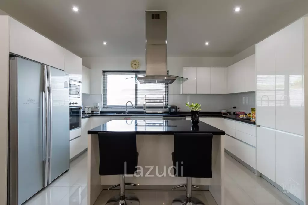 ORCHID PARADISE 2 : Beautifully 3 Bed Pool Villa