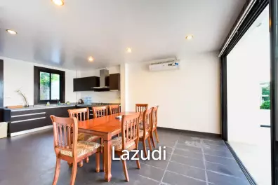 Spacious Villa with Ocean View in Bang Por