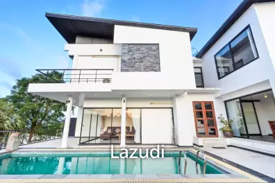 Spacious Villa with Ocean View in Bang Por