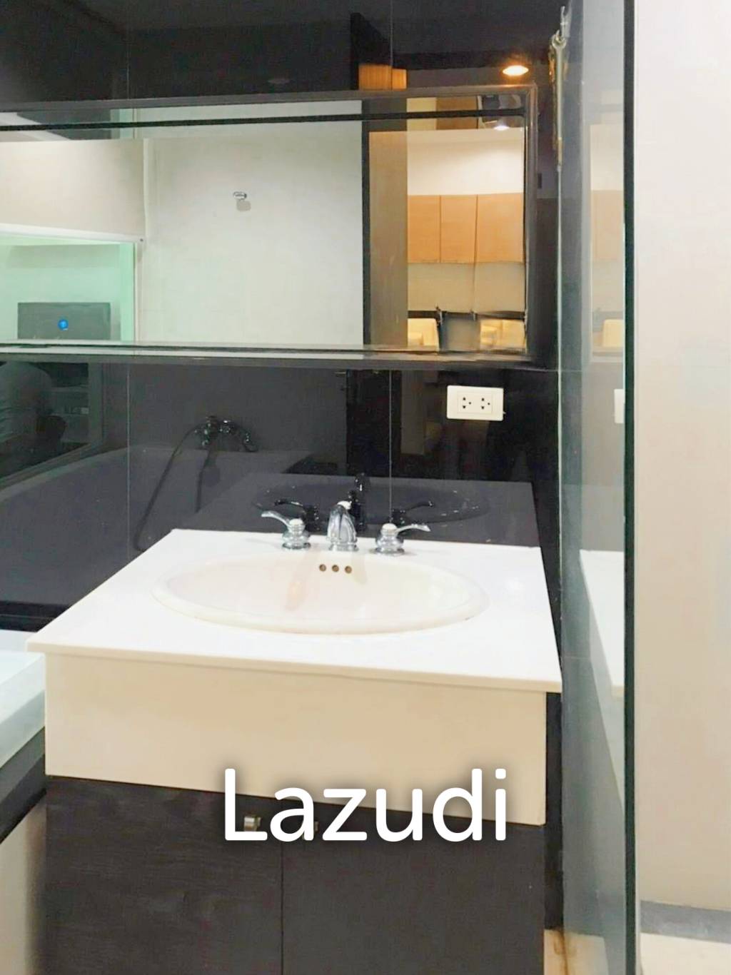 1 Bed 1 Bath 41 SQ.M The Address Chidlom