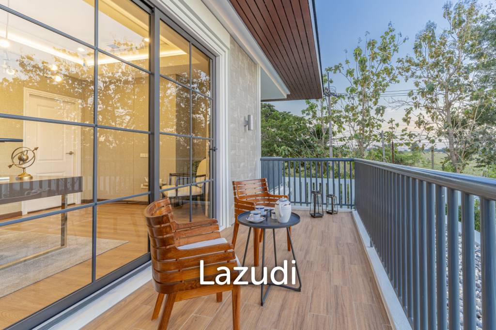 4 Beds 3 Baths 215 SQ.M Rungsii Village
