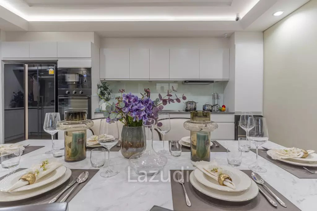 4 Beds 3 Baths 215 SQ.M Rungsii Village