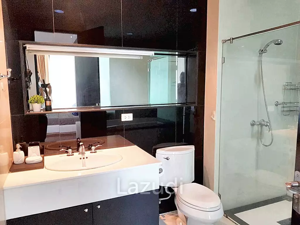 1Bed  1Bath 51.8 SQ.M. The Address chidlom