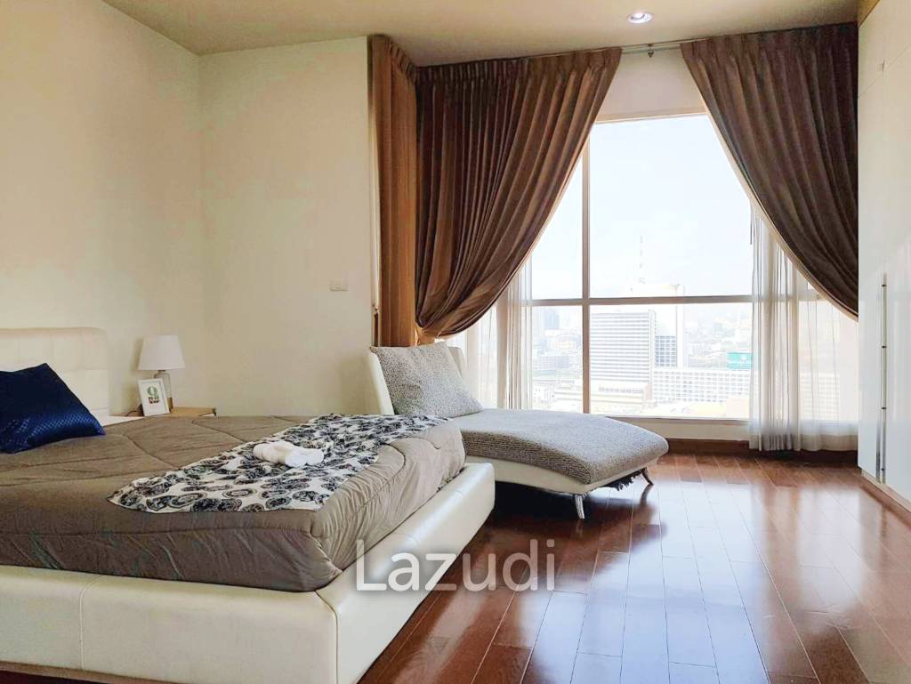 1Bed  1Bath 51.8 SQ.M. The Address chidlom