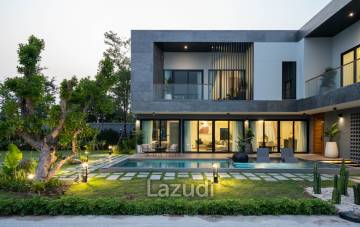5 Bed 6 Bath 650 SQ.M. D-Space Mabprachan