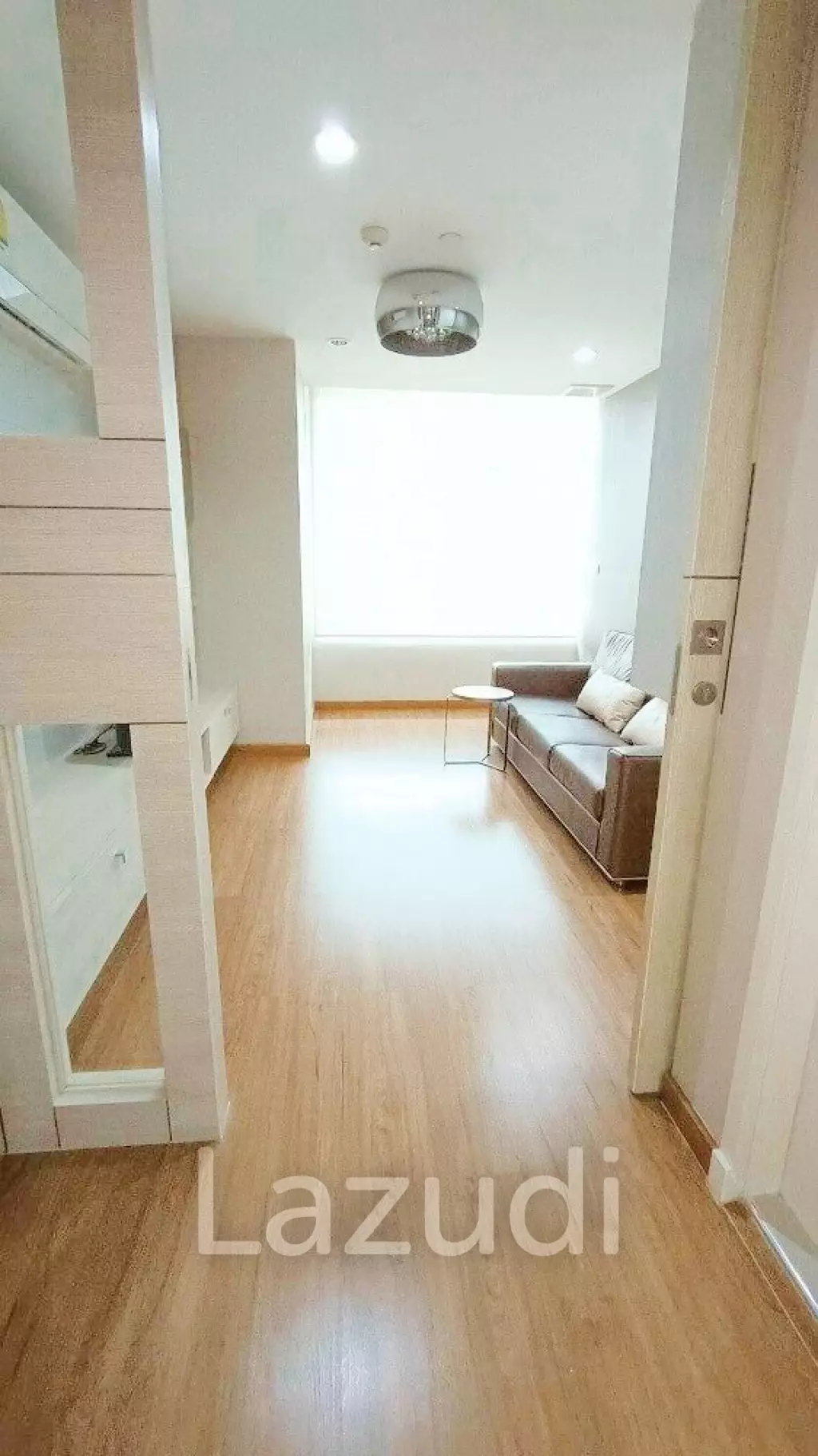 2 Bed 2 Bath 100 SQ.M Chamchuri Square Residence
