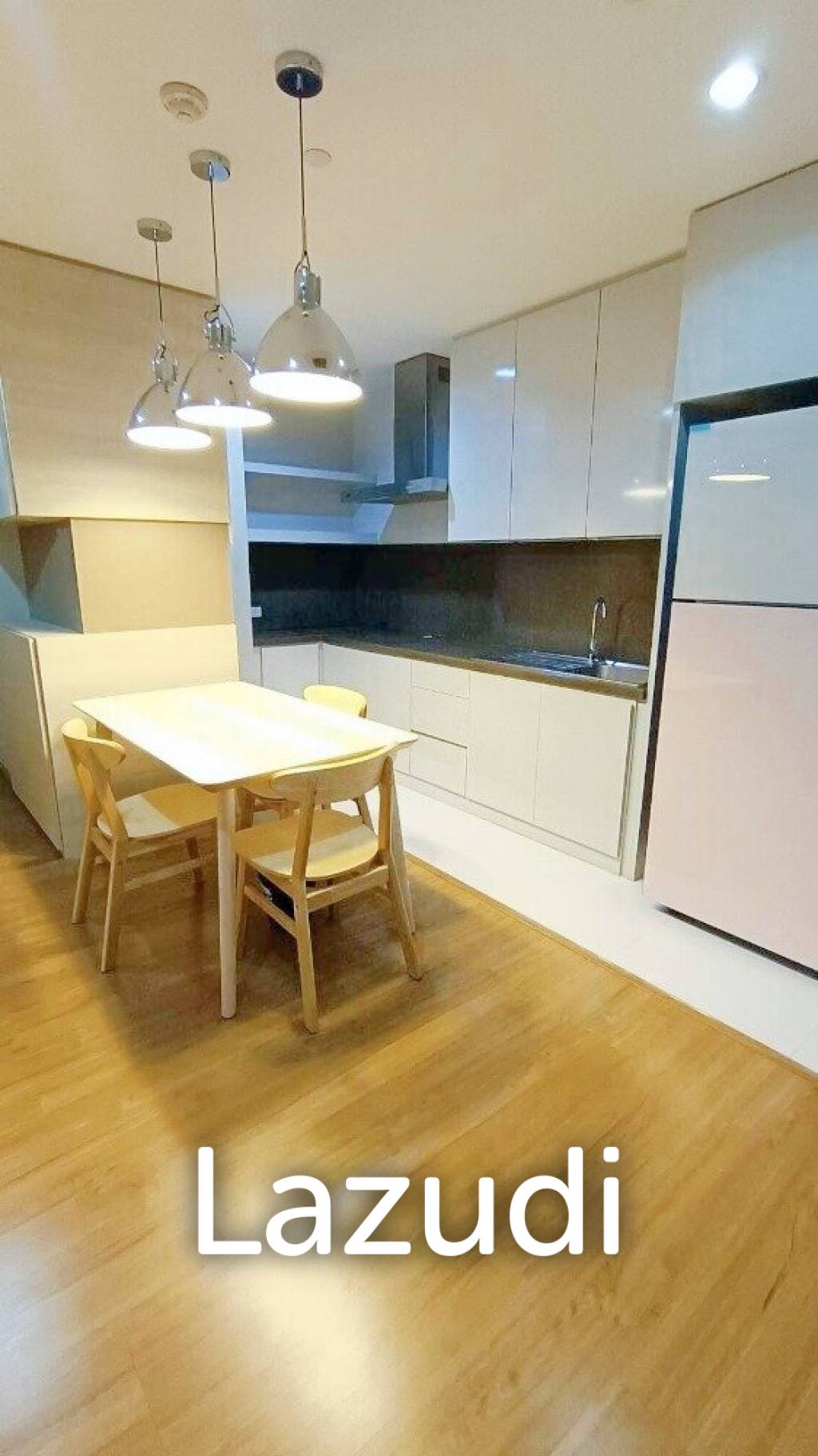 2 Bed 2 Bath 100 SQ.M Chamchuri Square Residence