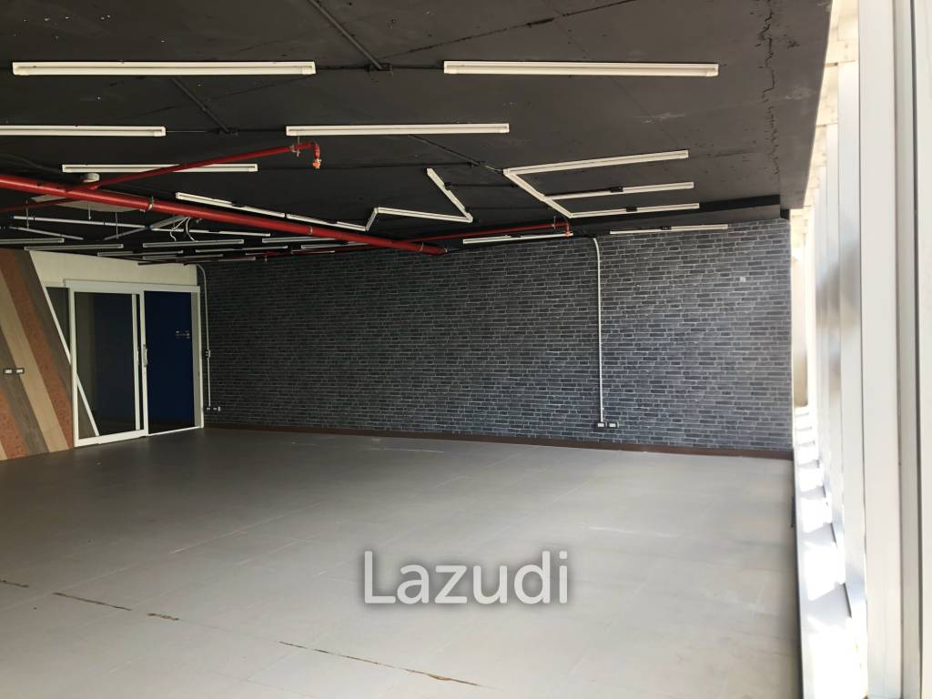 "Prime Office and Retail Space in Sukhumvit 39