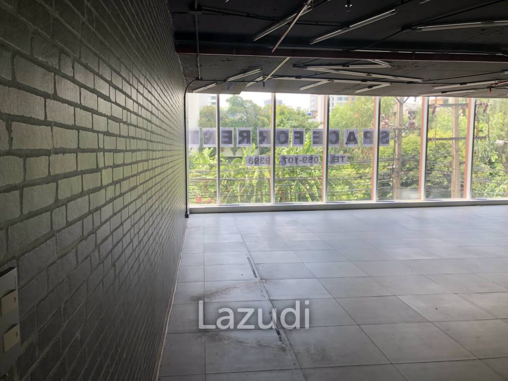 "Prime Office and Retail Space in Sukhumvit 39