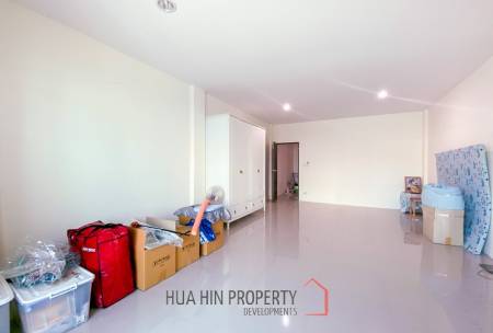 3 Storey Townhouse On Soi 94