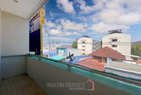 3 Storey Townhouse On Soi 94