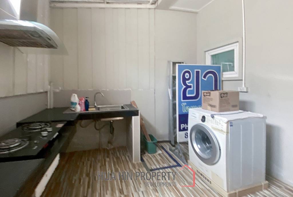 3 Storey Townhouse On Soi 94