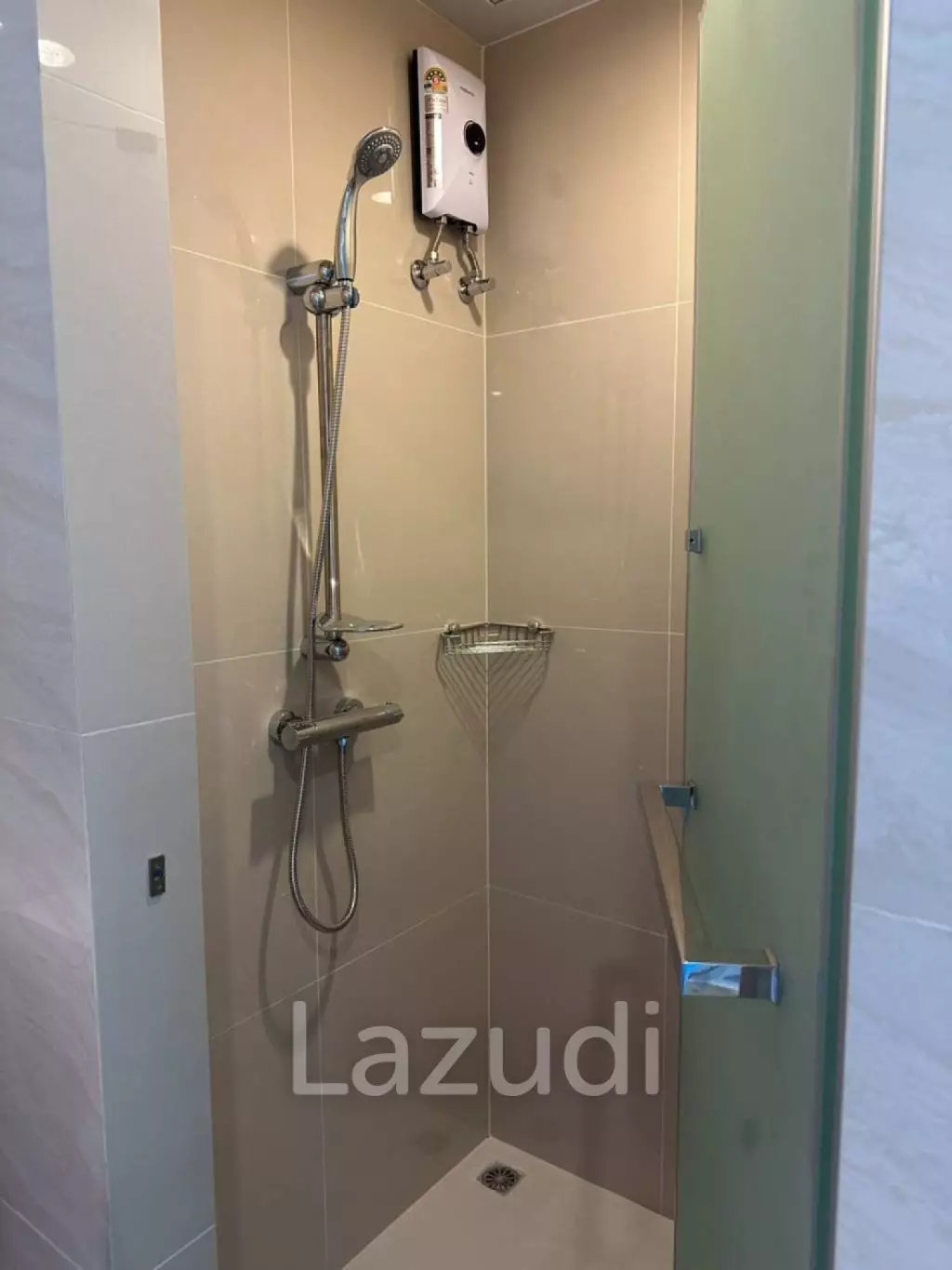 48 sqm high-floor condo at Centric Ari Station Phaya Thai Bangkok