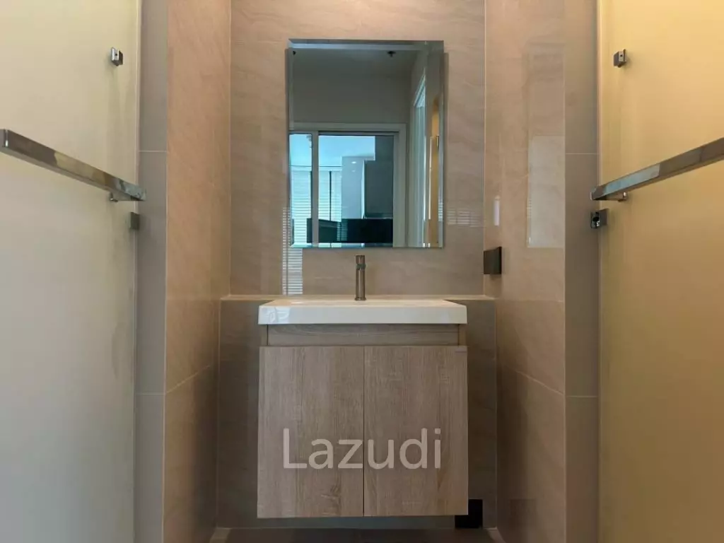 48 sqm high-floor condo at Centric Ari Station Phaya Thai Bangkok