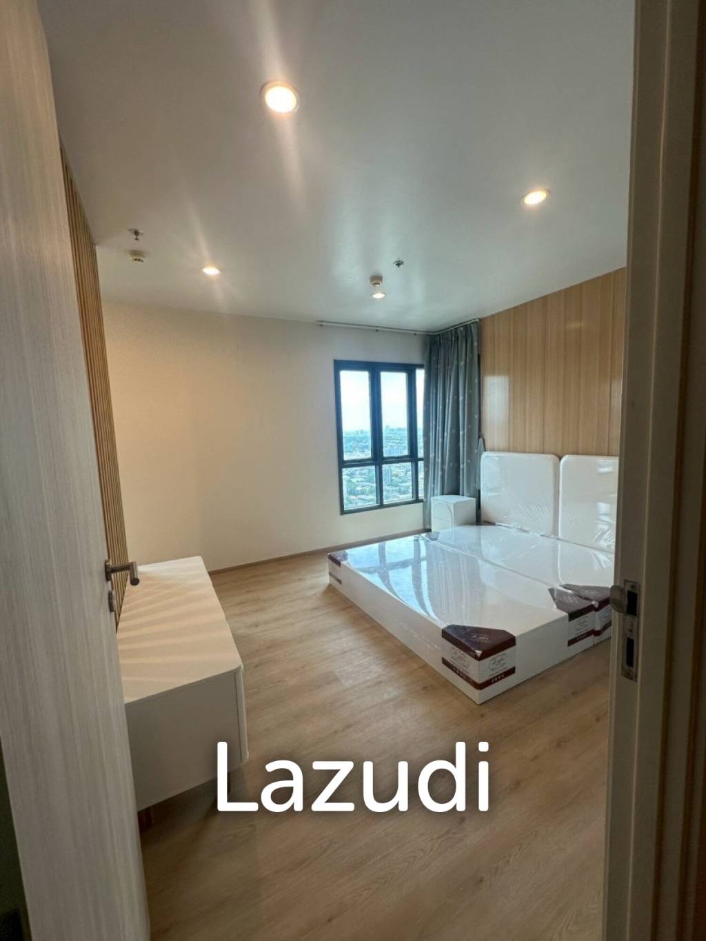 48 sqm high-floor condo at Centric Ari Station Phaya Thai Bangkok