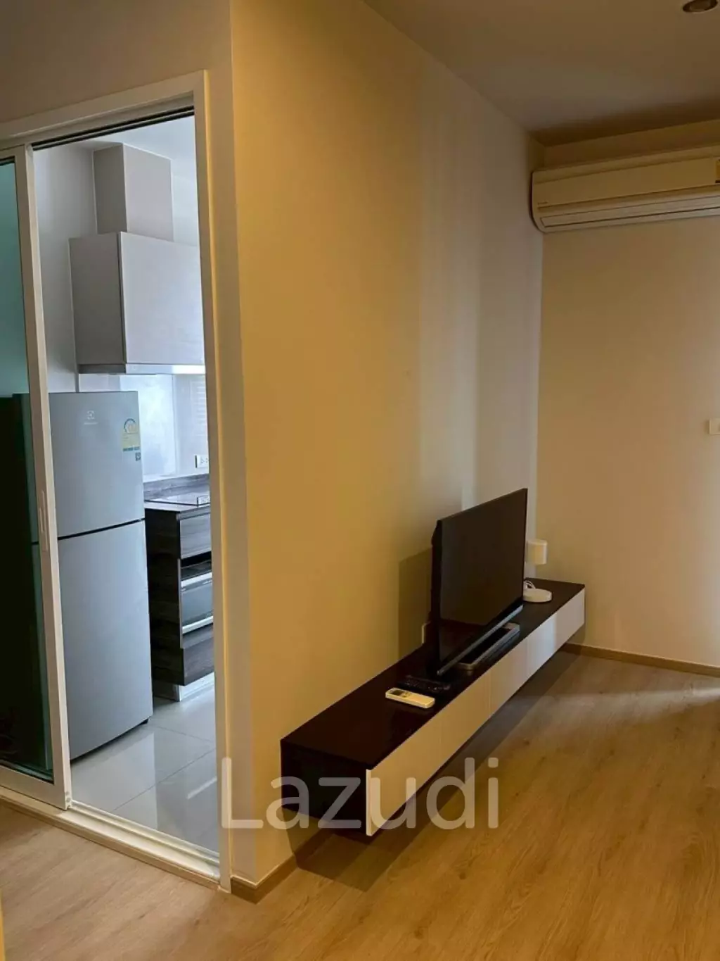 48 sqm high-floor condo at Centric Ari Station Phaya Thai Bangkok