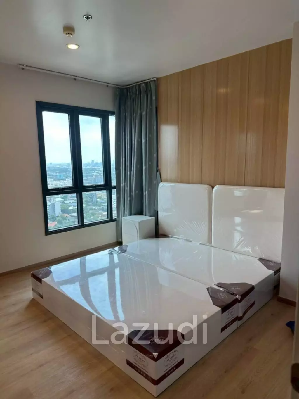 48 sqm high-floor condo at Centric Ari Station Phaya Thai Bangkok