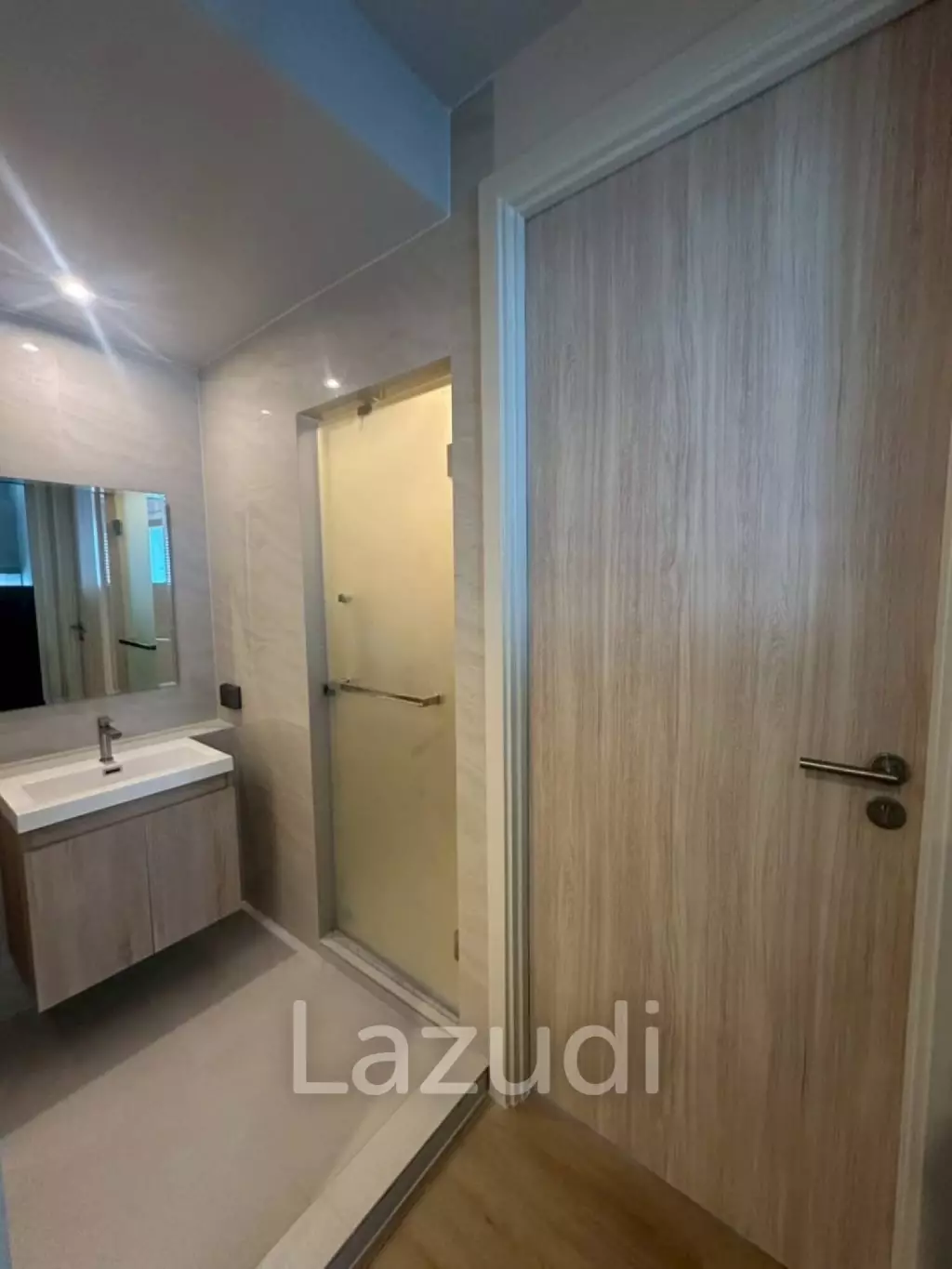 48 sqm high-floor condo at Centric Ari Station Phaya Thai Bangkok