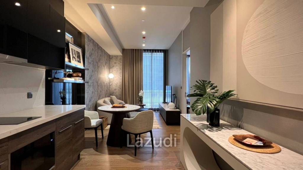 Muniq Langsuan 1 bedroom condo for rent and sale