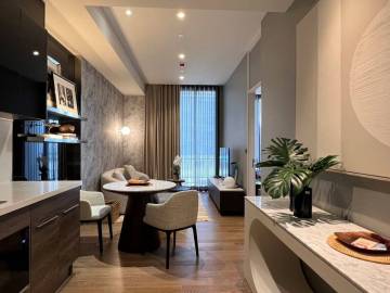 Muniq Langsuan 1 bedroom condo for rent and sale