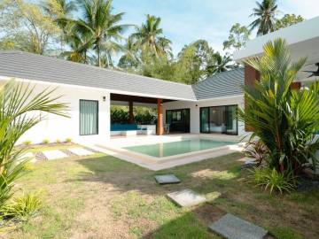 Brand New 3-Bedroom Modern Style Pool Villa