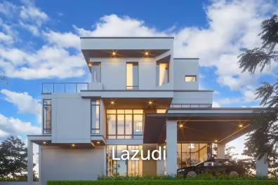 6 Bed 8 Bath 920 SQ.M 3 Story House in Onnut 39