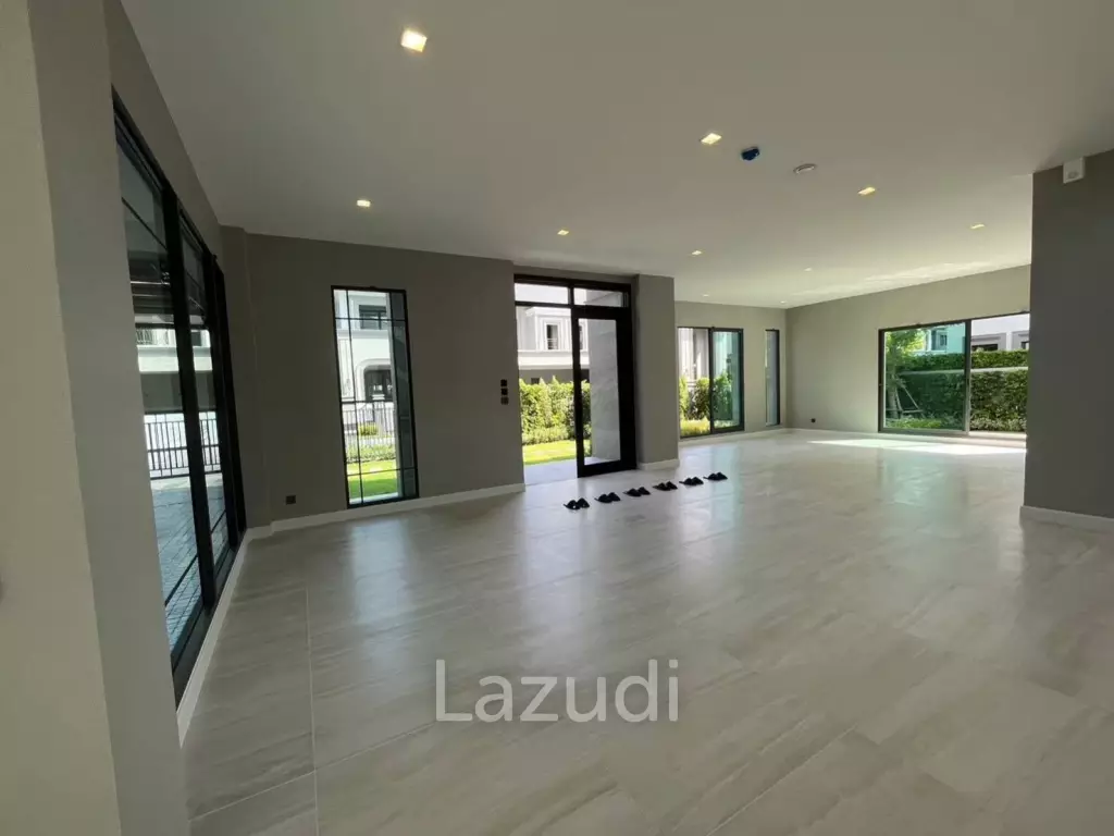 Last Unit! 5 Bed 6 Bath 780 SQ.M Grand Bangkok Boulevard Sukhumvit - Srinakarin