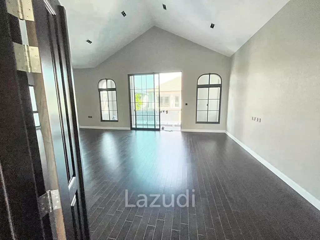 Last Unit! 5 Bed 6 Bath 780 SQ.M Grand Bangkok Boulevard Sukhumvit - Srinakarin