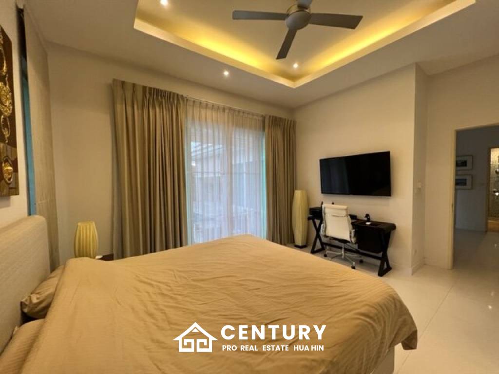 516 ตร.ม 3 เตียง 2 อาบน้ำ วิลล่า For ขาย