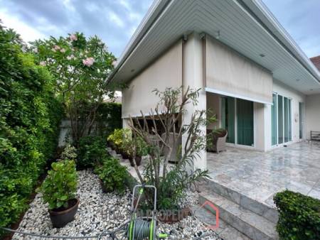 RED MOUNTAIN WATERSIDE  : 3 Bed Modern Pool Villa