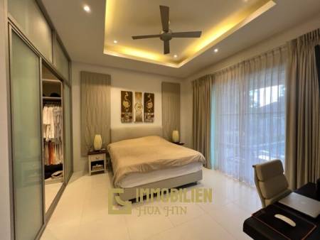 RED MOUNTAIN WATERSIDE  : 3 Bed Modern Pool Villa