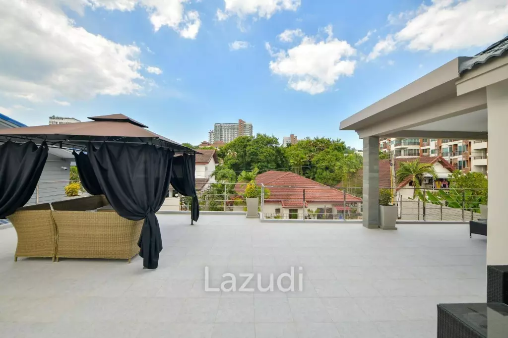 5 bedroom 5 bathroom 420sq.m pool villa in South Pattaya