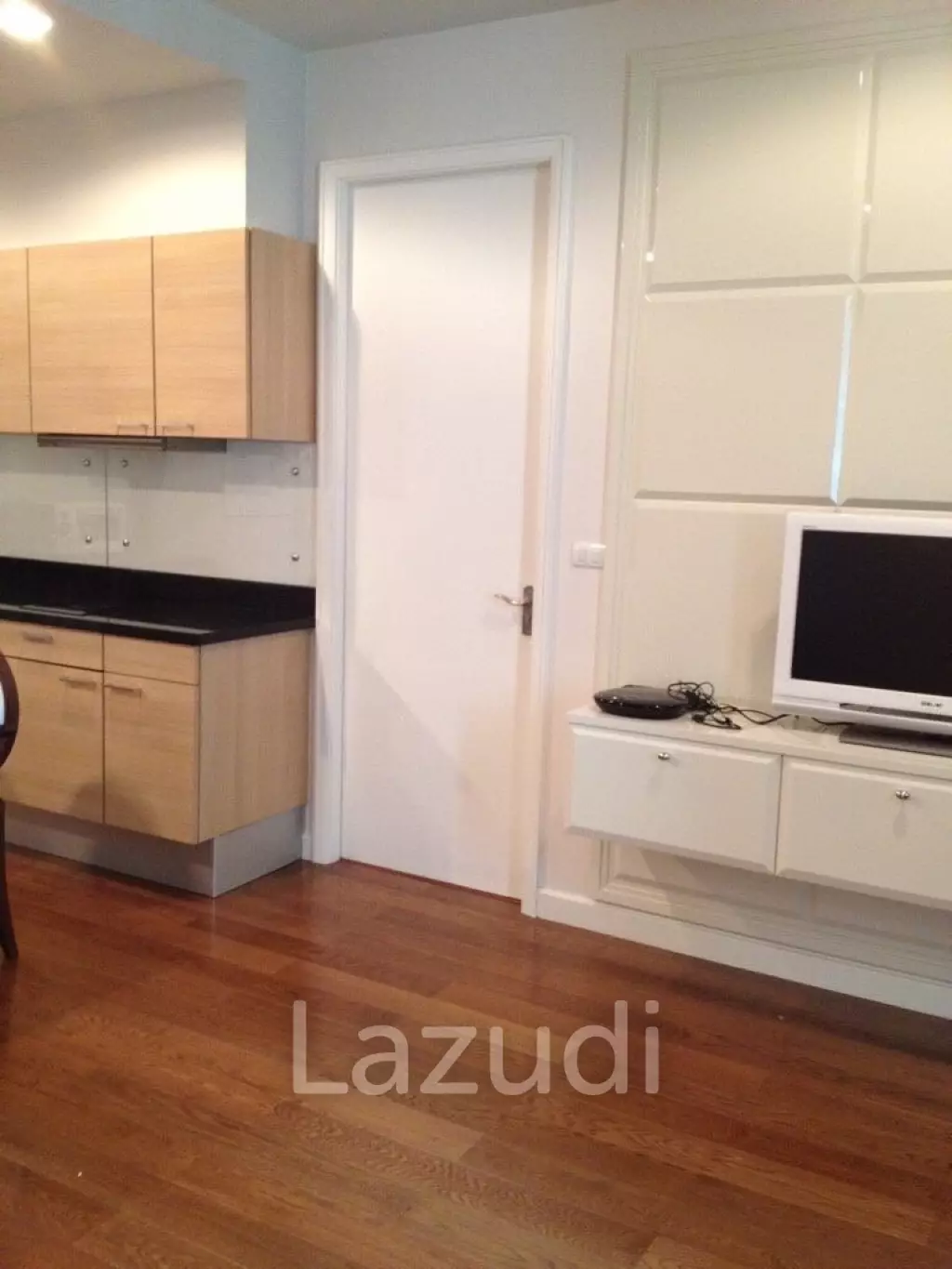 1Bed 1Bath 56 Sq.M. The address chidlom