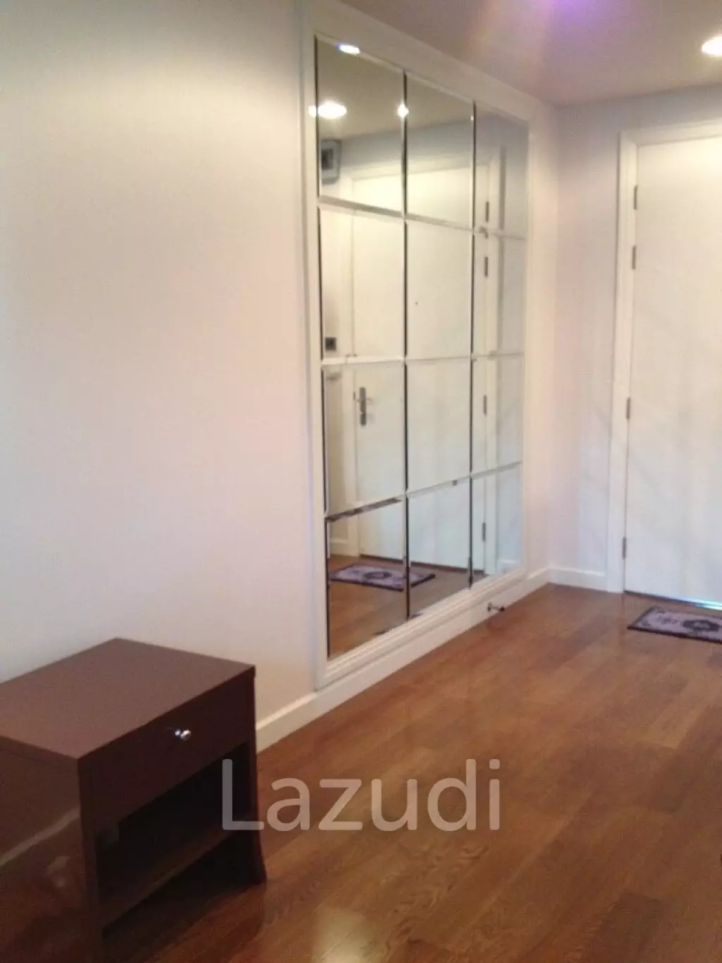 1Bed 1Bath 56 Sq.M. The address chidlom