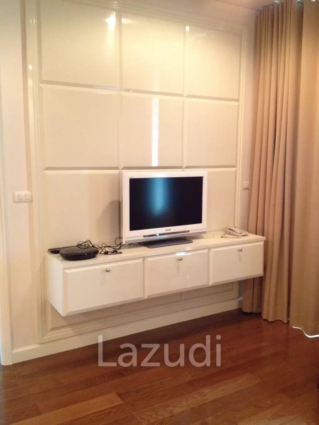 1Bed 1Bath 56 Sq.M. The address chidlom