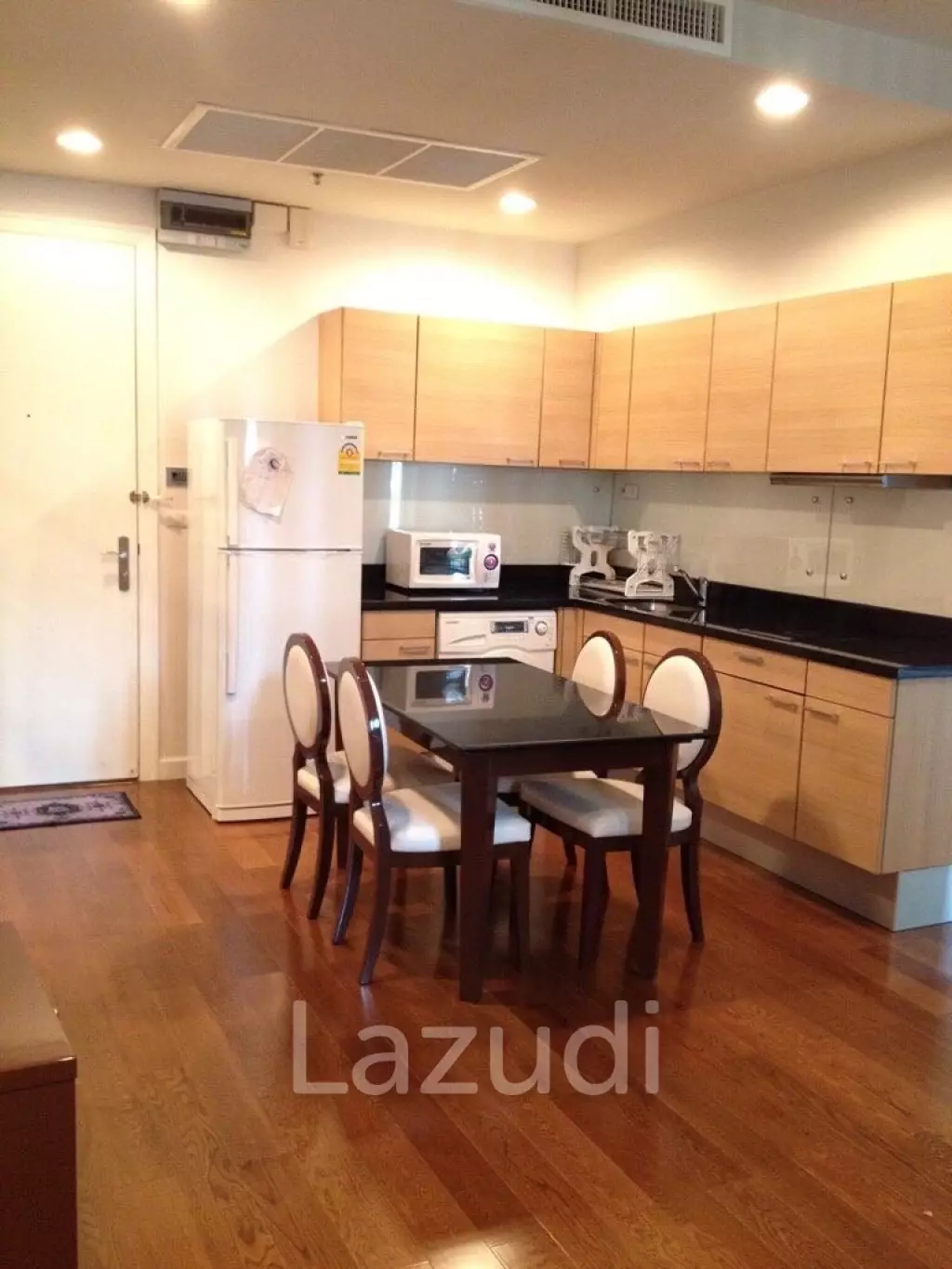 1Bed 1Bath 56 Sq.M. The address chidlom