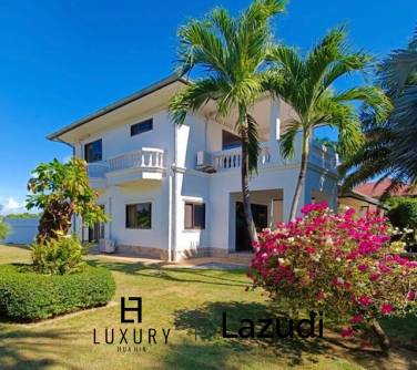3 Bed 4 Bath Villa For Sale