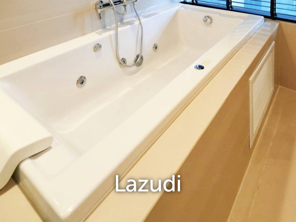 5 Bed 5 Bath 232 SQ.M Belle Grand Rama 9