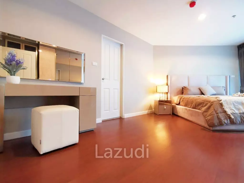 5 Bed 5 Bath 232 SQ.M Belle Grand Rama 9