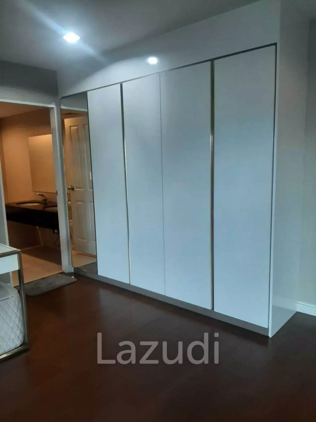 5 Bed 5 Bath 267 SQ.M Belle Grand Rama 9