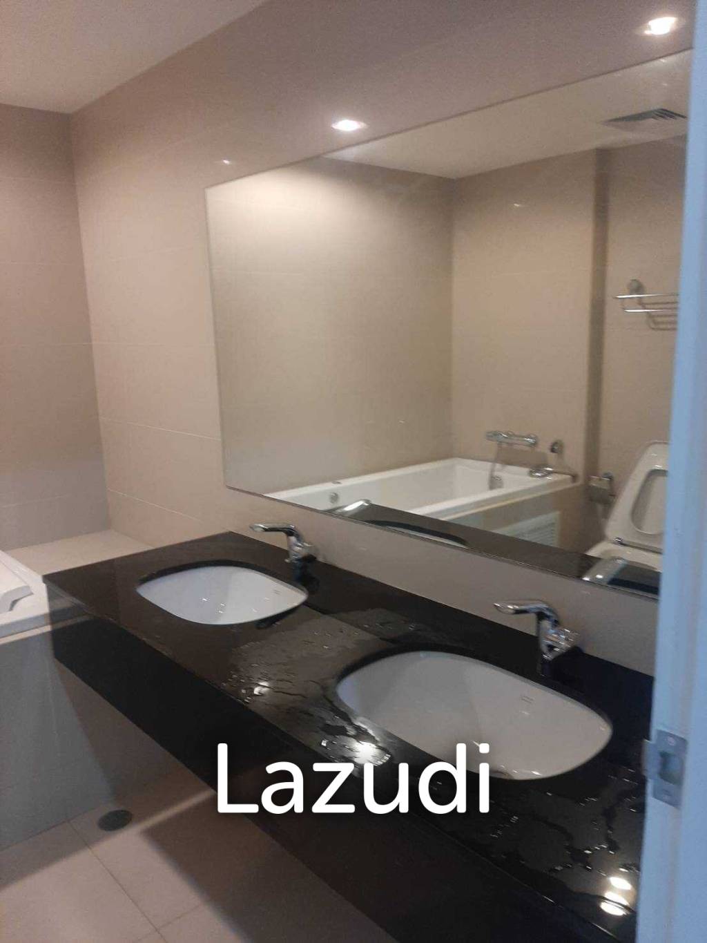 5 Bed 5 Bath 267 SQ.M Belle Grand Rama 9