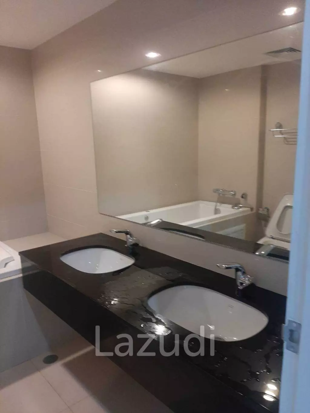 5 Bed 5 Bath 267 SQ.M Belle Grand Rama 9