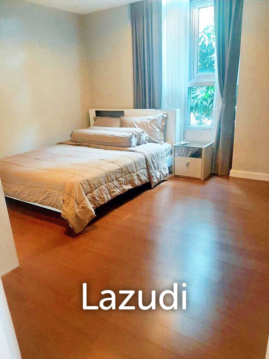 5 Bed 5 Bath 267 SQ.M Belle Grand Rama 9