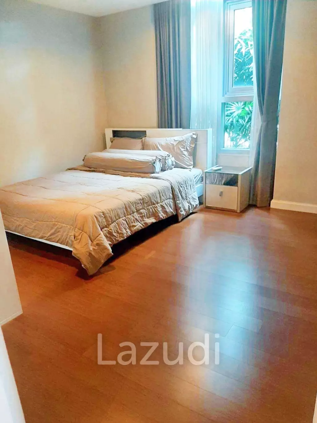 5 Bed 5 Bath 267 SQ.M Belle Grand Rama 9